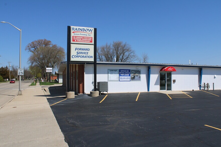 More Photos Of 223 N Seymour St, Fond Du Lac Office For Lease