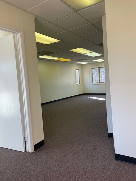 More Photos Of 27 Clyde Rd, Somerset Medical For Sale