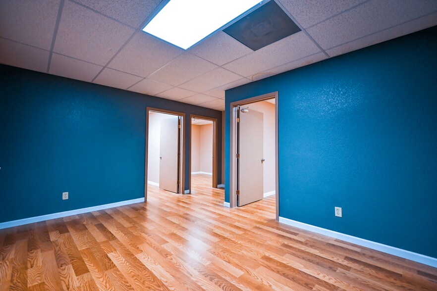 More Photos Of 3603 Fredericksburg Rd, San Antonio Storefront For Sale