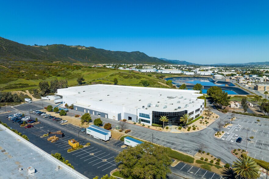 More Photos Of 43195 Business Park Dr, Temecula Warehouse For Lease