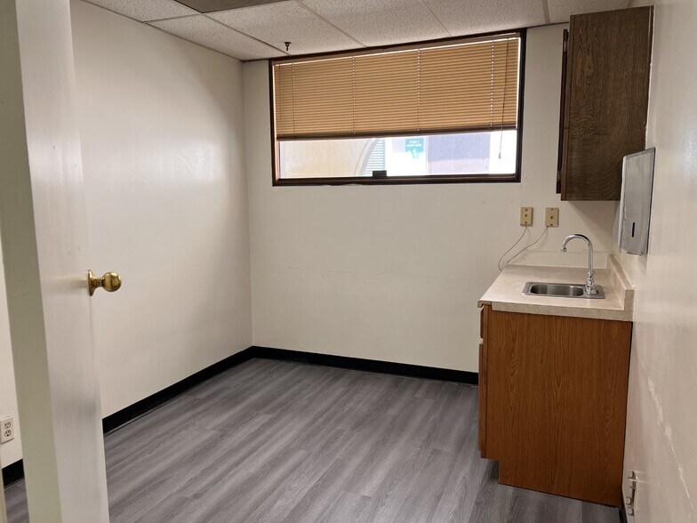 More Photos Of 9635 Monte Vista Ave, Montclair Office For Sale