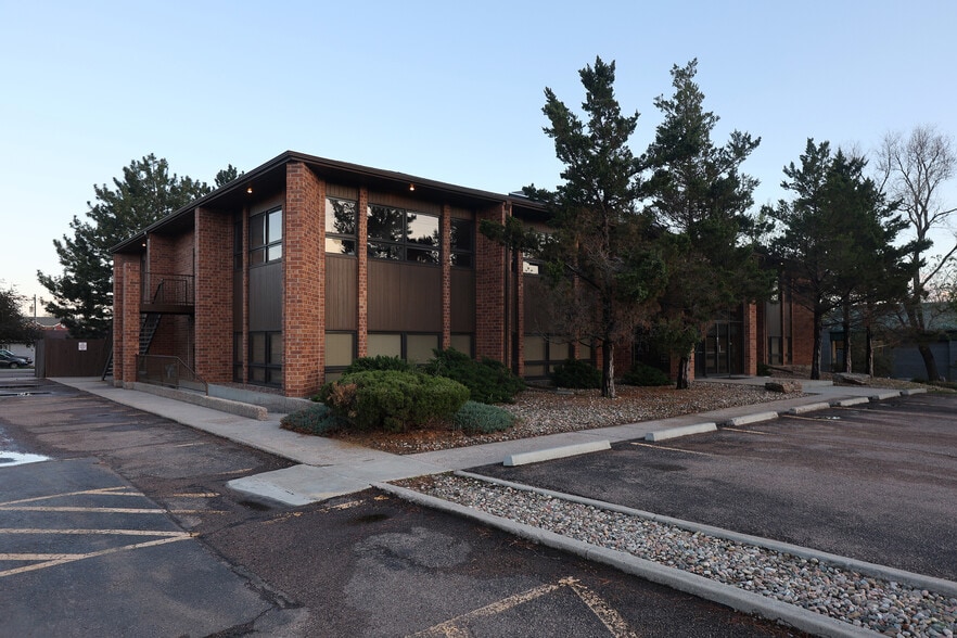 More Photos Of 4291 Austin Bluffs Pky, Colorado Springs Office For Lease