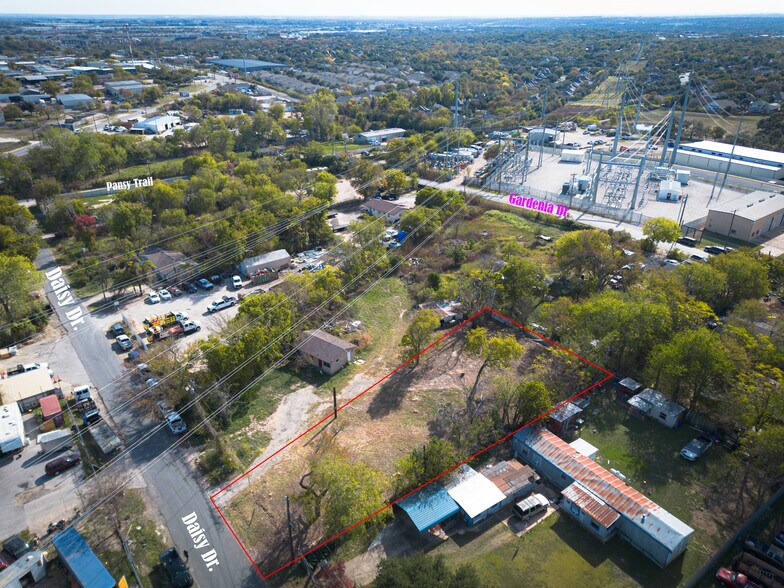 More Photos Of 2307 Daisy Dr, Austin Land For Sale