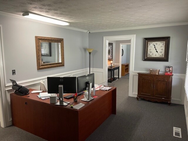 More Photos Of 851 Beaver Ruin Rd NW, Lilburn Office Residential For Sale