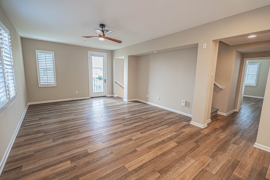 More Photos Of 26266 Prima Way, Santa Clarita Specialty For Lease