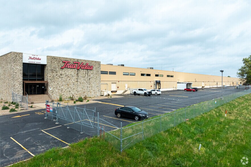 More Photos Of 14900 US 71, Kansas City Distribution For Sale