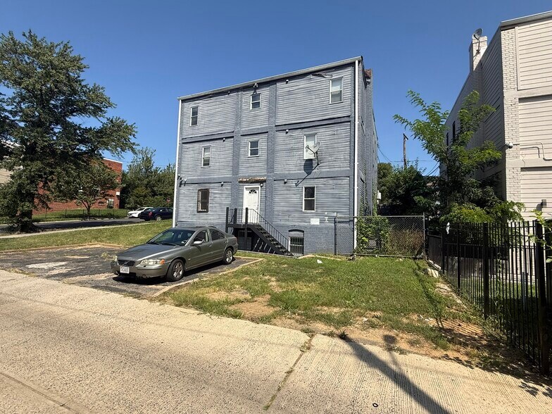 More Photos Of 2801 Jasper St SE, Washington Apartments For Sale