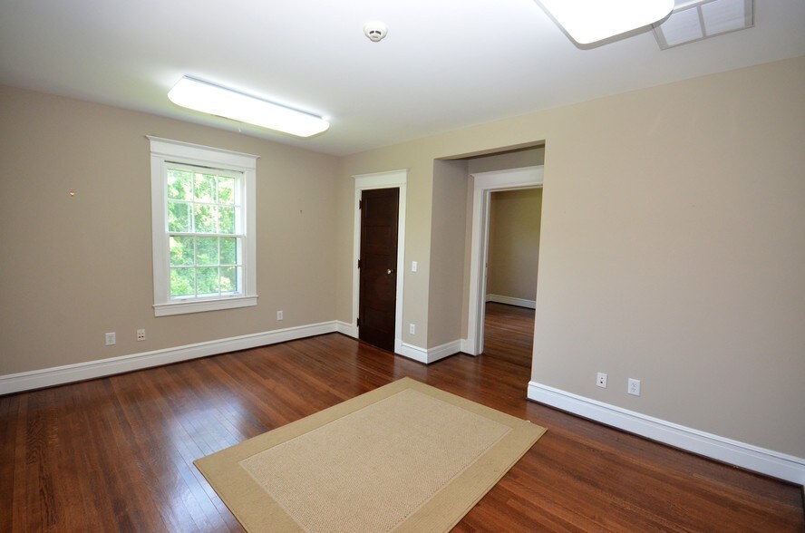 More Photos Of 7504 Summerfield Rd, Summerfield Coworking Space