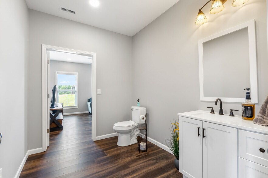 More Photos Of 1049 Oregon Rd, Lascassas Specialty For Sale