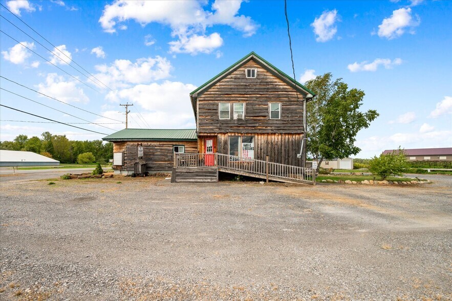 More Photos Of 5927 NY-46, Durhamville Lodge Meeting Hall For Sale