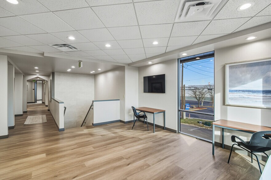 More Photos Of 5801 Logan St, Denver Research And Development For Lease