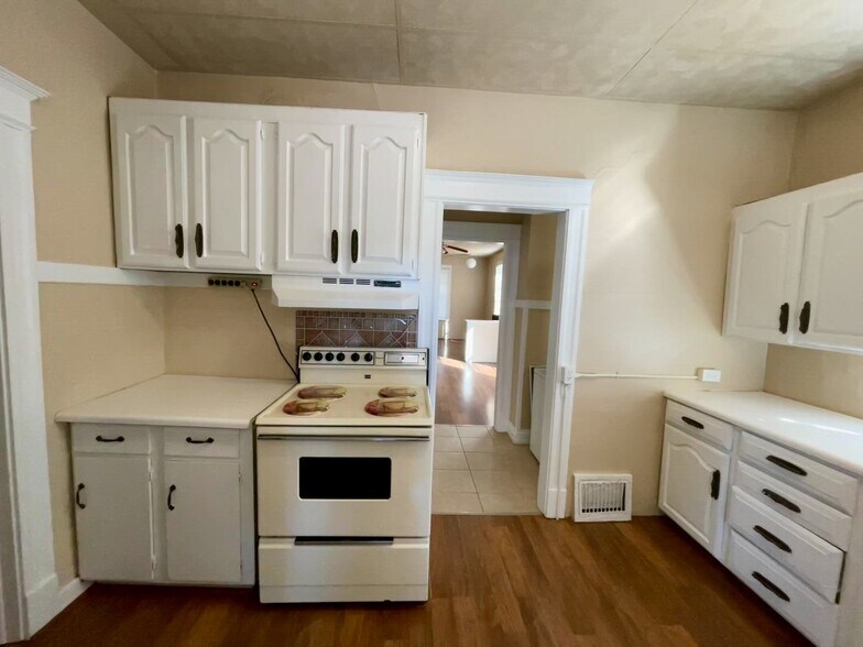 More Photos Of 204 W 15th St, Pueblo Apartments For Sale