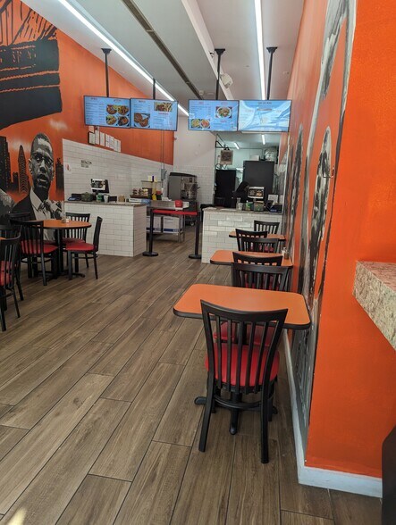 More Photos Of 39 W 14th St, New York Office For Lease