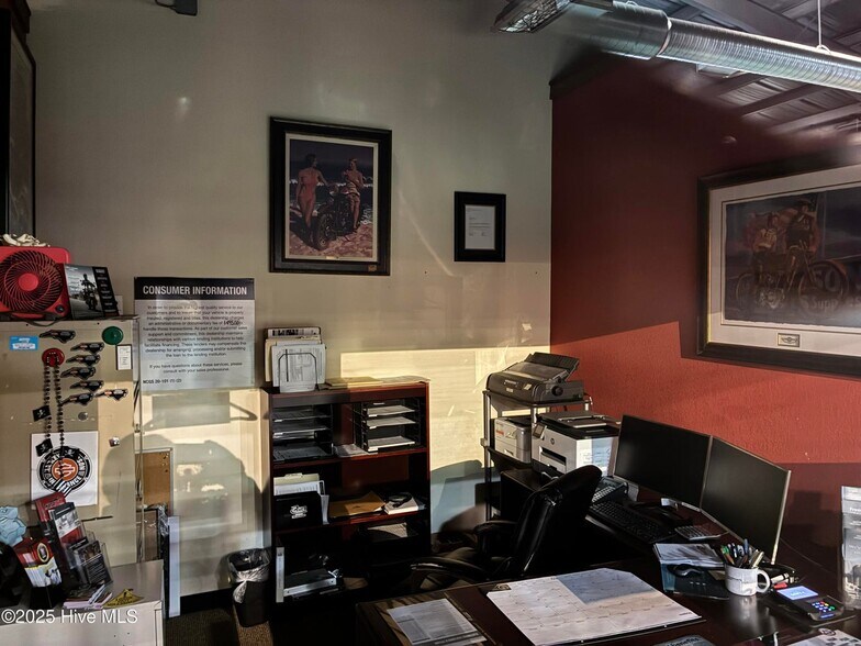 More Photos Of 8739 Caratoke Hwy, Harbinger General Retail For Sale