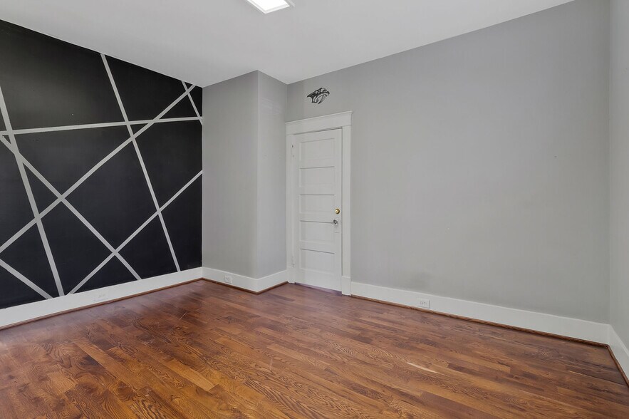 More Photos Of 131 Donelson Pike, Nashville Loft Creative Space For Sale