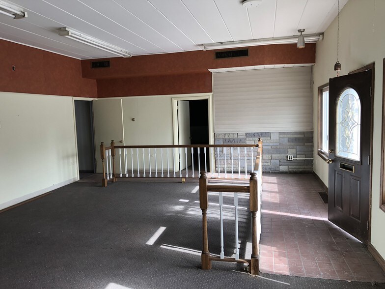 More Photos Of 1250-1254 W 127th St, Calumet Park Storefront Retail Office For Sale