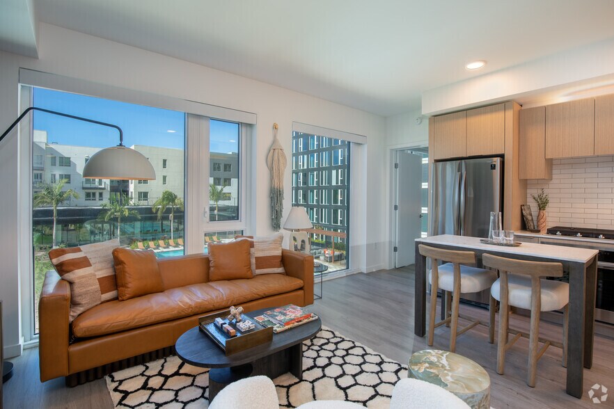 More Photos Of 300 24th St, Oakland Multifamily For Sale