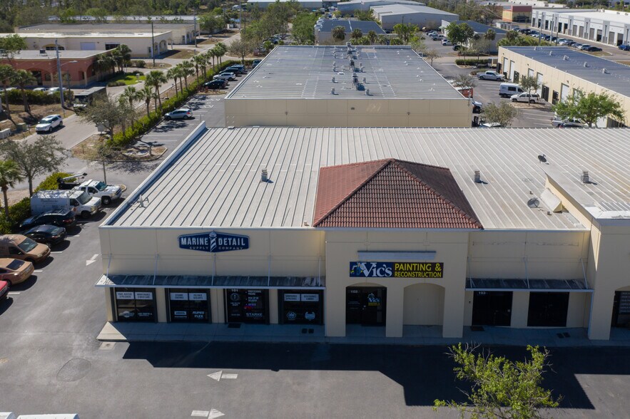 More Photos Of 17000 Alico Commerce Ct, Fort Myers Flex For Sale