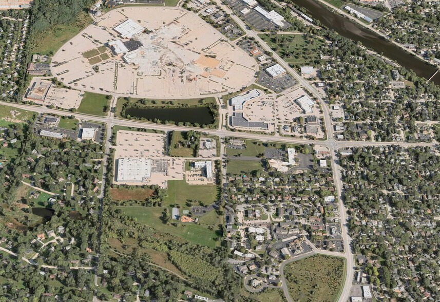 More Photos Of 939 W Main St, West Dundee Land For Sale