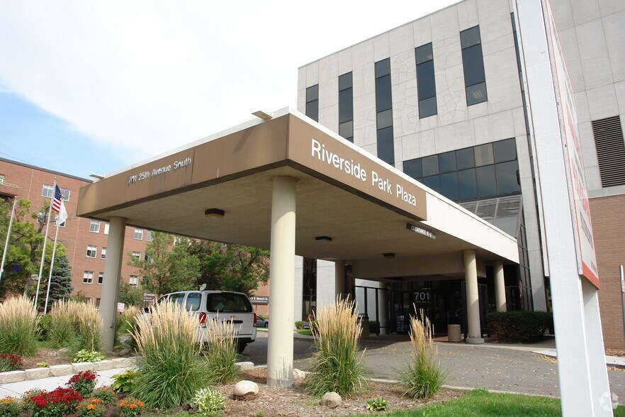 More Photos Of 701 S 25th Ave, Minneapolis Medical For Lease