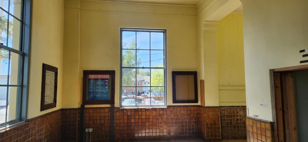 More Photos Of 224 N Oak St, Ukiah Office Residential For Sale