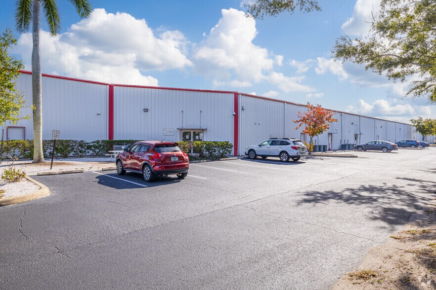 More Photos Of 600 Tallevast Rd, Sarasota Light Manufacturing For Lease