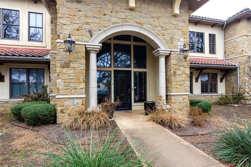 More Photos Of 5900 Southwest Pky, Austin Medical For Lease