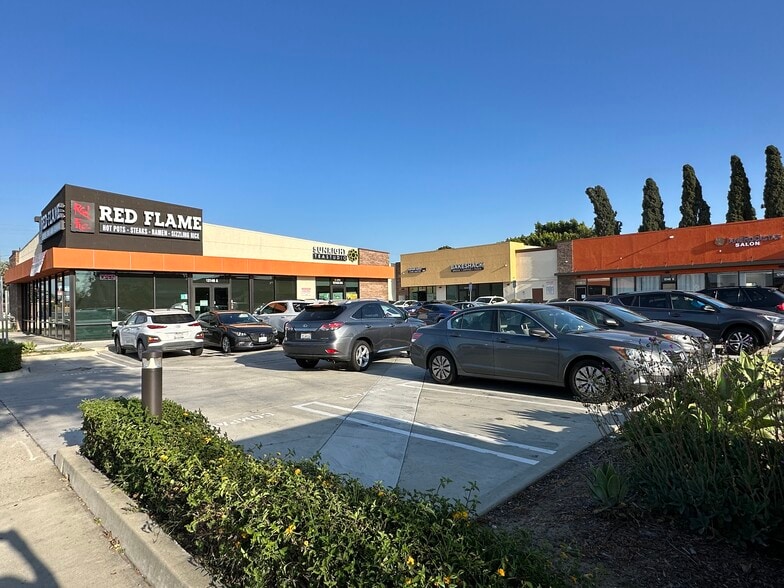 More Photos Of 12146 South St, Artesia Unknown For Lease