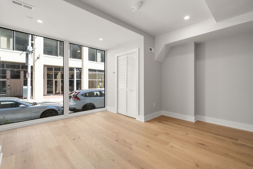 More Photos Of 228-230 Friend St, Boston Storefront Retail Office For Sale