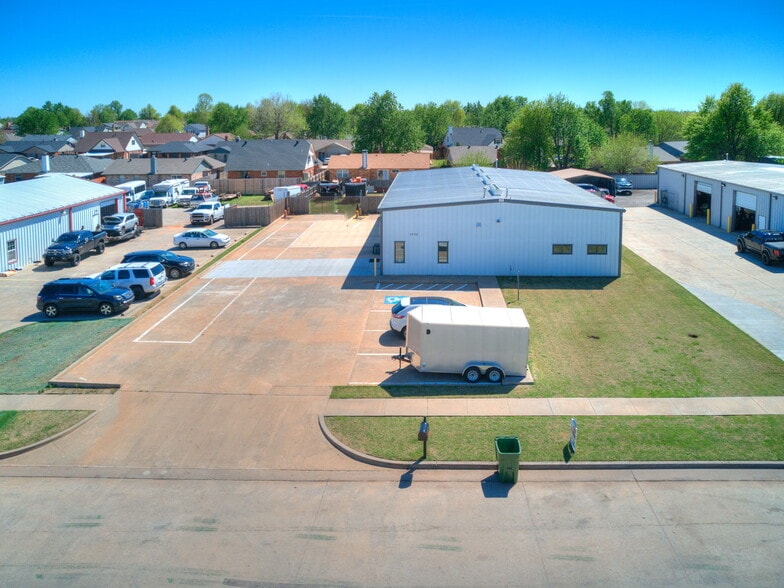 More Photos Of 1064 Industrial Dr, Yukon Light Distribution For Lease