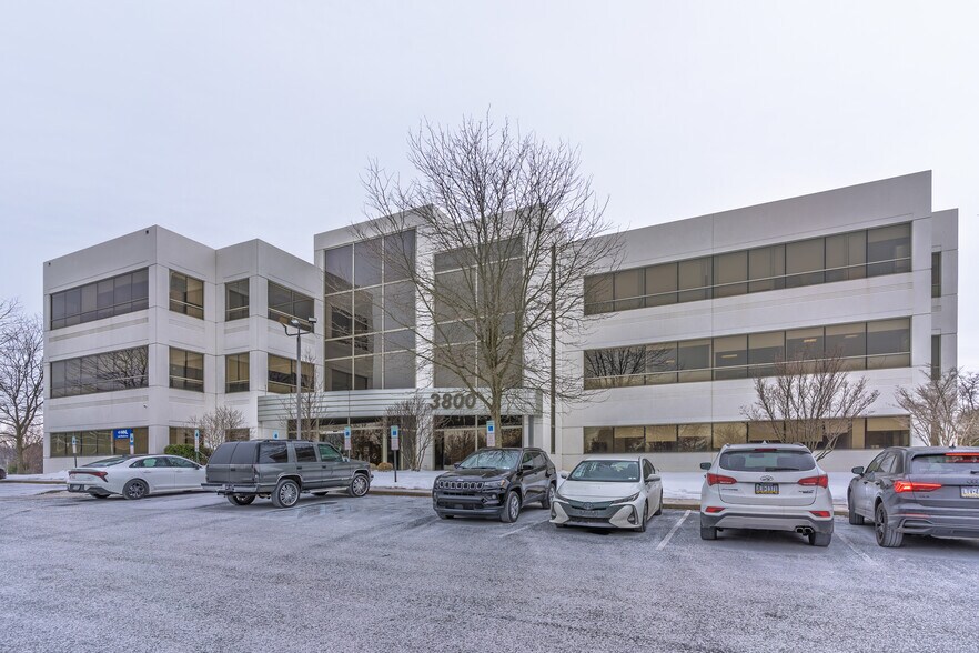 More Photos Of 3800 Sierra Cir, Center Valley Office For Lease