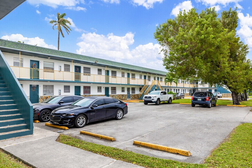 More Photos Of 2629 NW 17th Ave, Miami Apartments For Sale