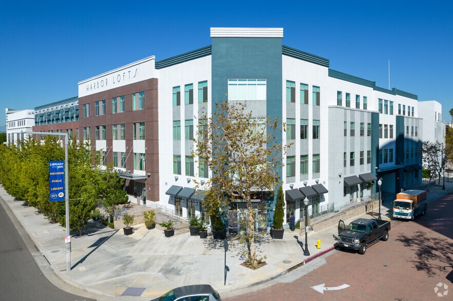 More Photos Of 110 S Harbor Blvd, Anaheim Apartments For Lease