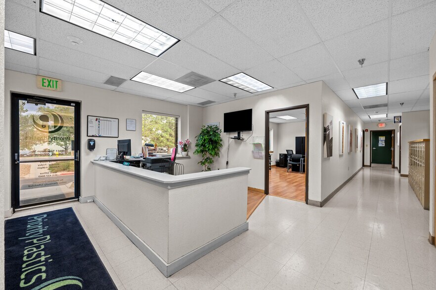 More Photos Of 5861 N Tennyson St, Arvada Warehouse For Sale