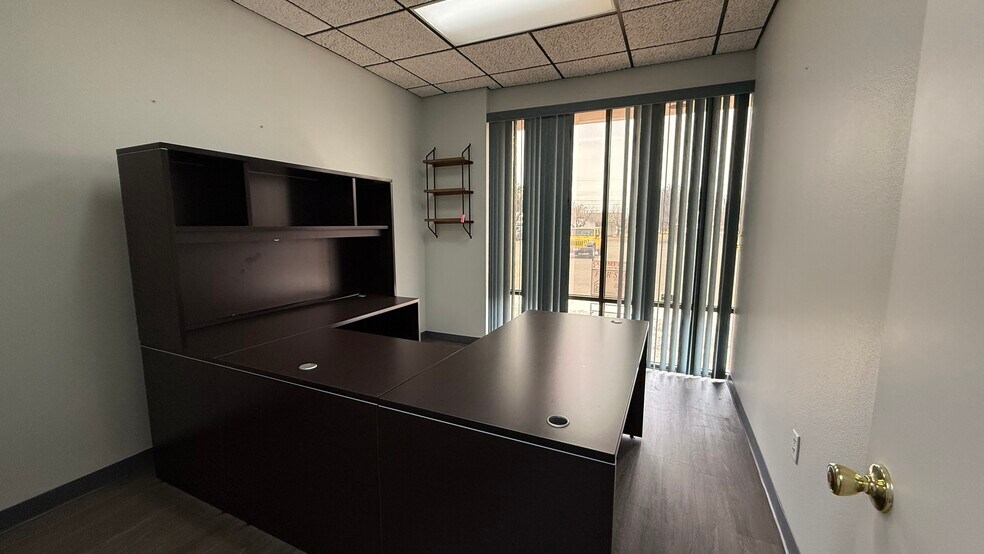 More Photos Of 1941 E 37th St, Odessa Office For Sale