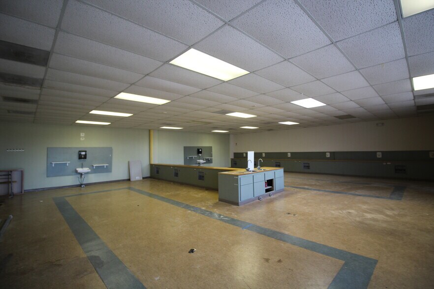 More Photos Of 2020 Kingsley Ave, Orange Park Medical For Lease