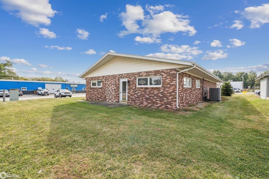 More Photos Of 3031 Flint Hills Dr, Burlington Office For Sale