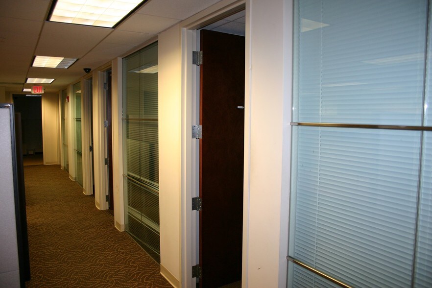 More Photos Of 9830 SW 77th Ave, Miami Office For Sale