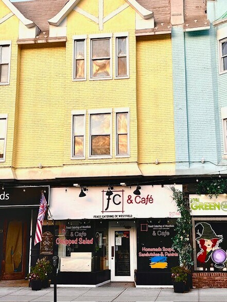 More Photos Of 21-27 Elm St, Westfield Storefront For Lease