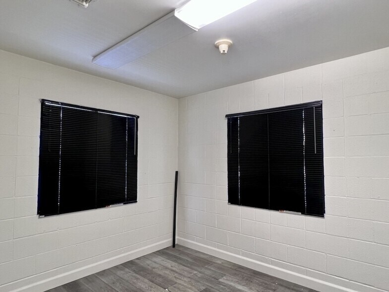 More Photos Of 144 E Santa Clara St, Arcadia Warehouse For Lease