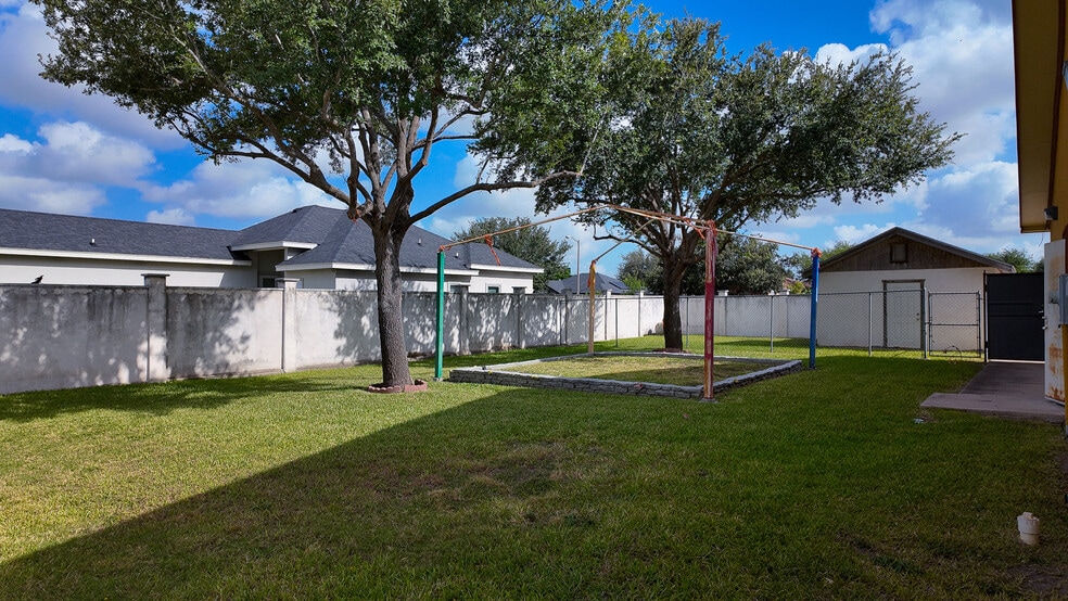 More Photos Of 4101 N Veterans Blvd, Pharr Office For Lease