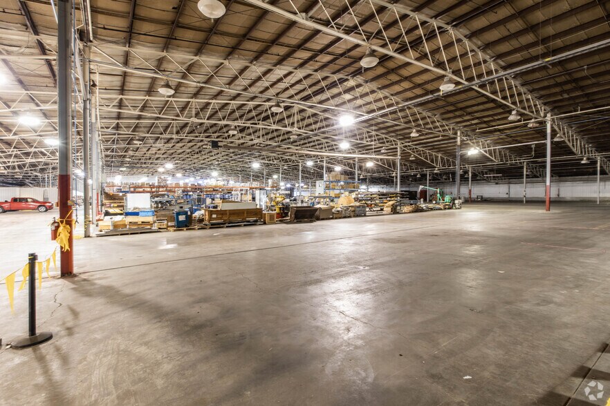 More Photos Of 210 13th St, Malta Manufacturing For Lease