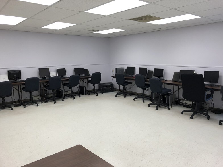 More Photos Of 1700 Industrial Hwy, Pottstown Schools For Sale