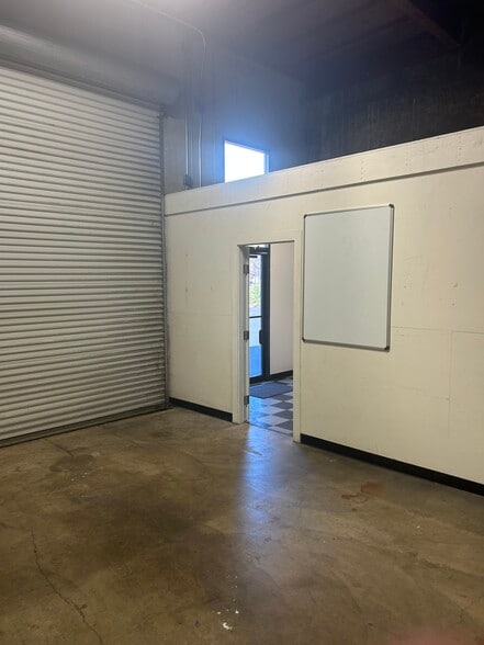 More Photos Of 1341 N McDowell Blvd, Petaluma Warehouse For Lease