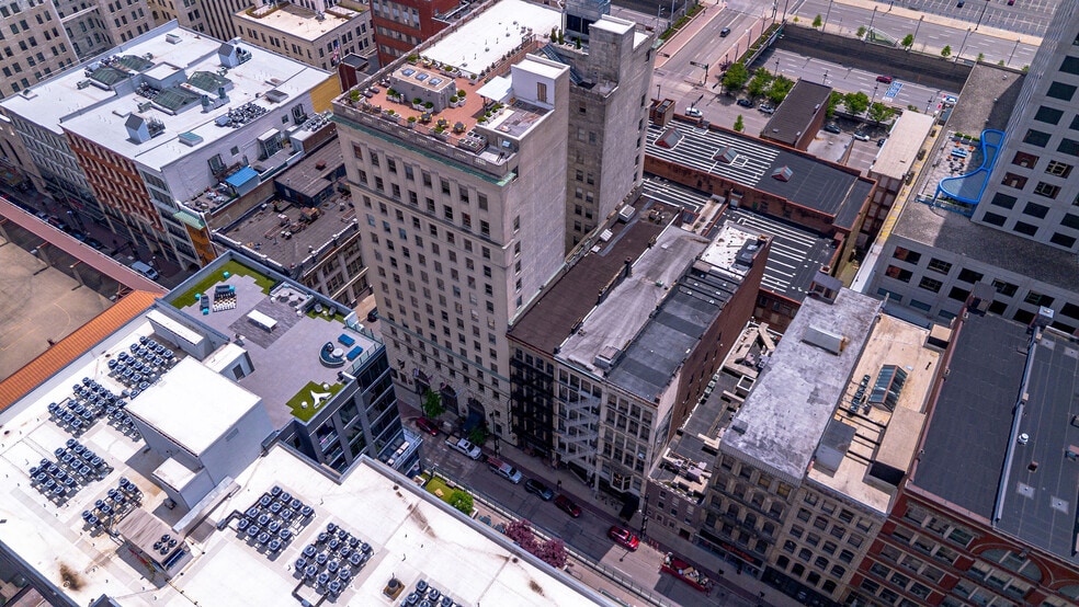 More Photos Of 113 W 4th St, Cincinnati Office For Lease