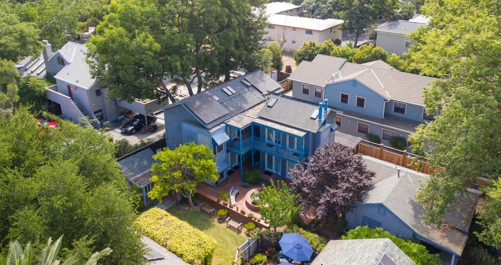 More Photos Of 430 D St, Davis Office For Lease