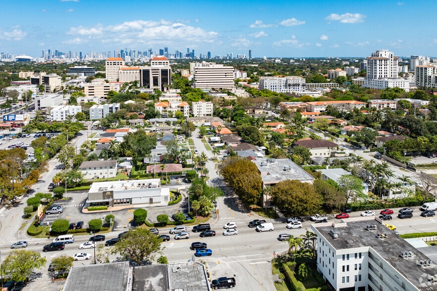 More Photos Of 951 S Le Jeune Rd, Coral Gables Medical For Lease