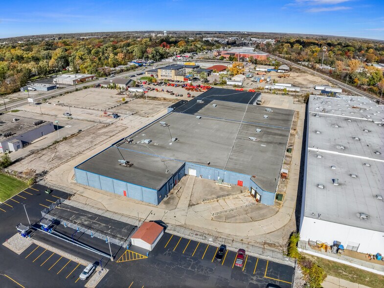 More Photos Of 2010 N Dort Hwy, Flint Service For Sale