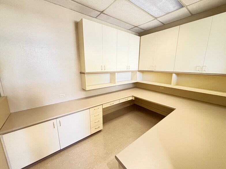 More Photos Of 1731 Leslie St, San Mateo Industrial For Sale