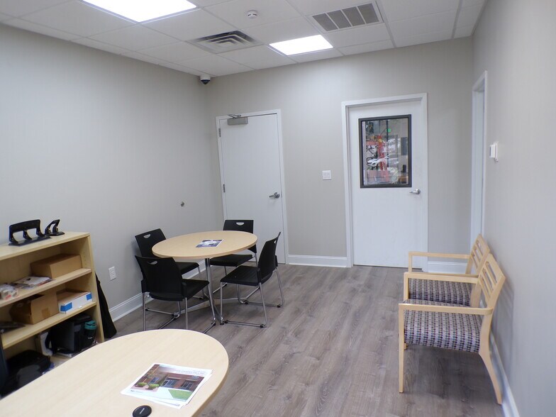 More Photos Of 10404 Chapel Hill Rd, Morrisville Light Distribution For Lease